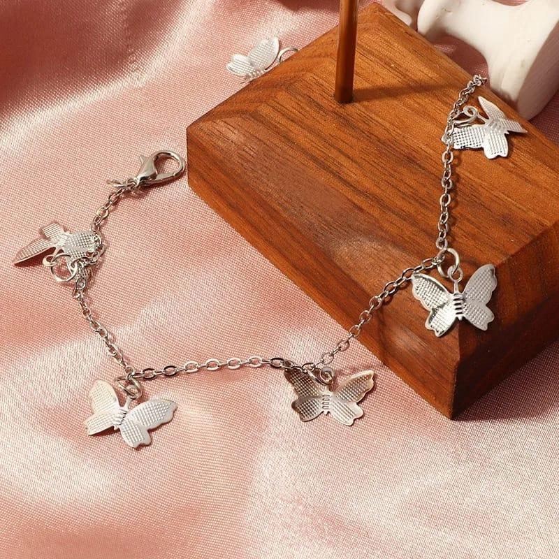 Silver Butterfly Charm Bracelet for Women – Elegant Adjustable Fashion Jewelry